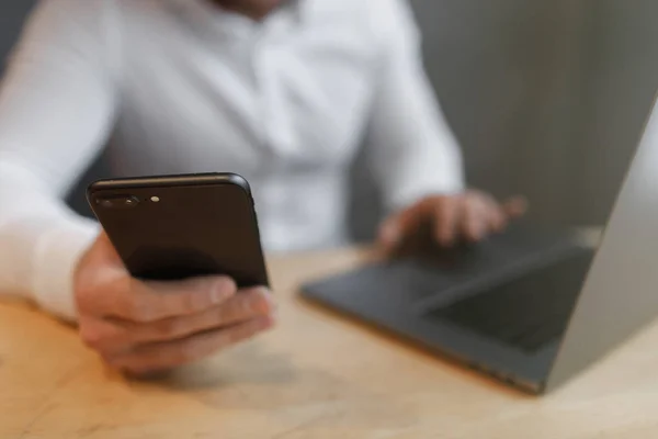 Portrait Young Man Mobile Phone Sitting Cafe Using Laptop — Stock Photo, Image