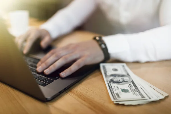 Man Laptop Money Background — Stock Photo, Image