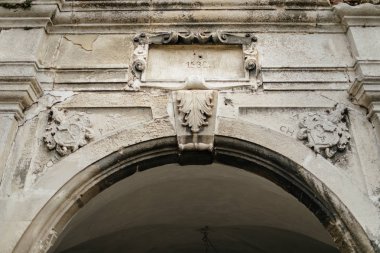 tarihi kent mimarisi kemer.