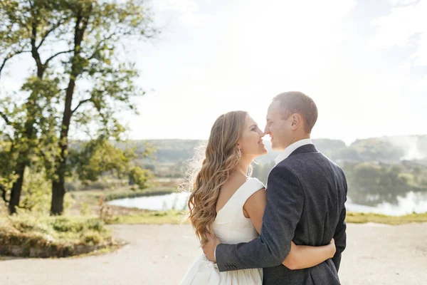 Novia Novio Día Boda Pareja Bodas Bonita Novia Novio Con —  Fotos de Stock