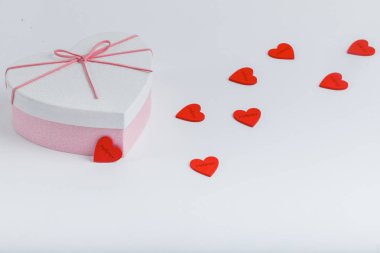 Sevgililer günün kutlu olsun. Kartları, afiş, poster yazdırın. Sevgililer günü kalpleri ile arka plan.