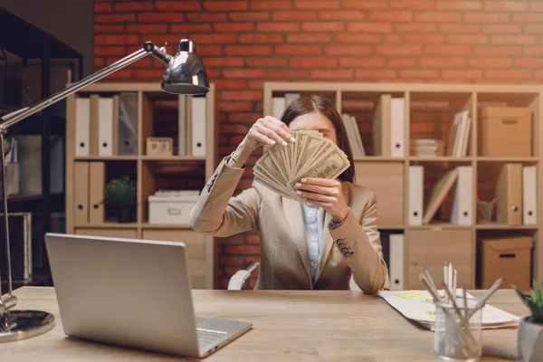 Businesswoman Cash Hand Holding Dollar Money — Stock Photo, Image