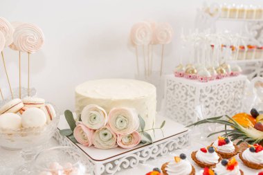 Çikolata. Şekerli masa, şeker, tatlı.