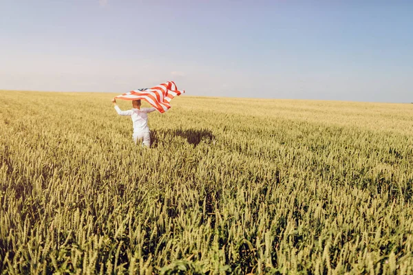 Vacaciones Patrióticas Niño Sosteniendo Bandera Americana Patriotas América Día Independencia — Foto de Stock