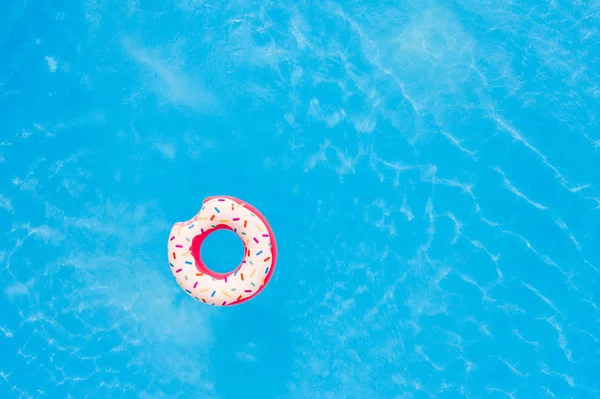 Summer Vacation Aerial View Big Pink Donut Swimming Pool — Stock Photo, Image