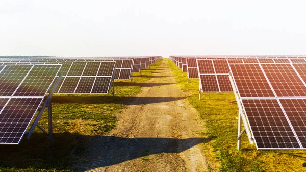 Neue Energie Sonnenkollektoren Alternative Stromquelle Luftaufnahme Von Photovoltaikmodulen — Stockfoto