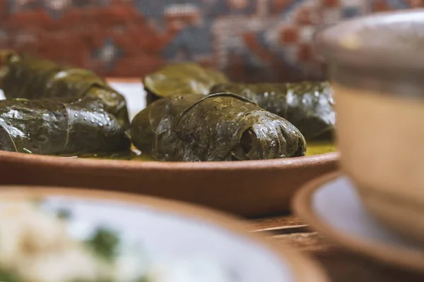 Nahöstliches Essen Arabische Küche Zubereitung Gefüllter Weinblätter Oder Traditionelles Dolma — Stockfoto