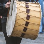 Primo piano del tamburo medievale durante il festival in Europa