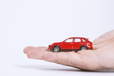 Araba (otomobil) sigorta ve çarpışma feragat kavramları zarar verebilir. İşadamı koruyucu hareketi ile