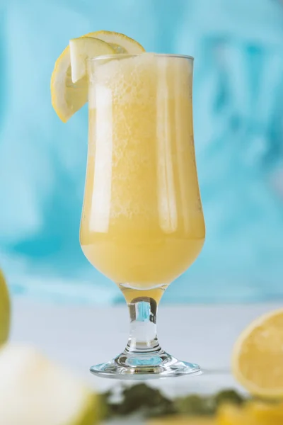 Natürlicher Saft Aus Frischem Obst Leckeres Und Gesundes Getränk — Stockfoto