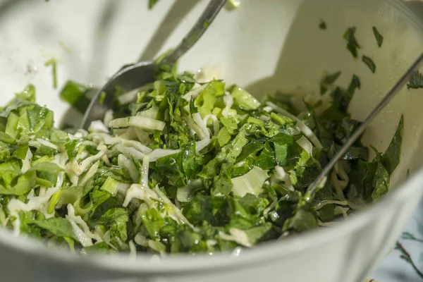 rustik bir tablo yaz salatası