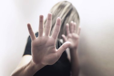 Cinsel taciz, kadınlara, Dünya Kadınlar Günü, esaret, şiddet şiddet stop