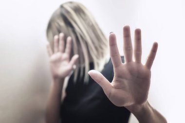 Cinsel taciz, kadınlara, Dünya Kadınlar Günü, esaret, şiddet şiddet stop
