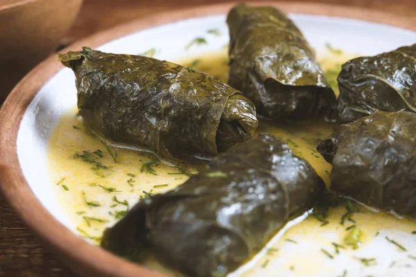 Orta Doğu Yemekleri Arap Mutfağı Doldurulmuş Sarmaşık Yaprakları Geleneksel Dolma — Stok fotoğraf