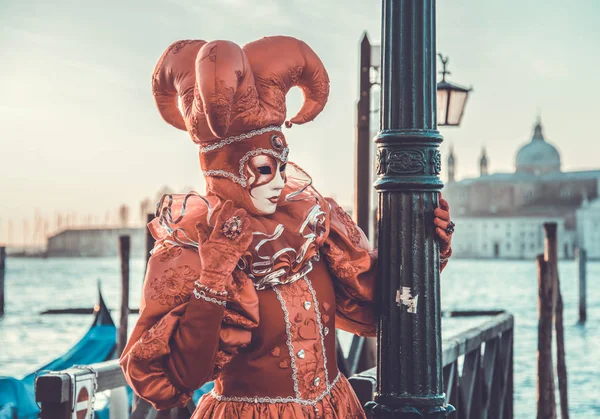 Människor Masker Och Kostymer Venetiansk Karneval — Stockfoto
