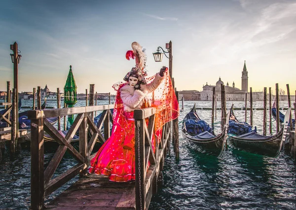 Personnes Masques Costumes Sur Carnaval Vénitien — Photo