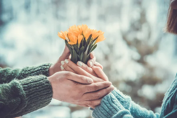 Young Loving Couple Holding Hands Each Other Bouquet Yellow Flowers — Stock Photo, Image