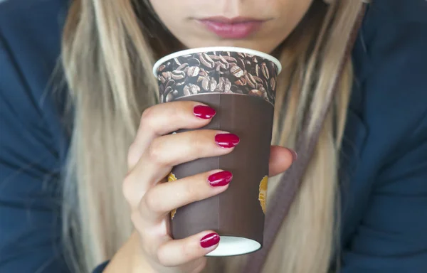 Chica Bebiendo Café Para Café — Foto de Stock