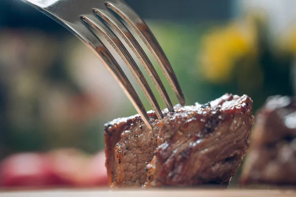 Stukje Vlees Een Vork Voedsel Concept — Stockfoto