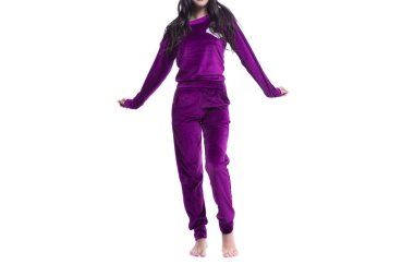 beyaz arka plan üzerinde macenta spor kız