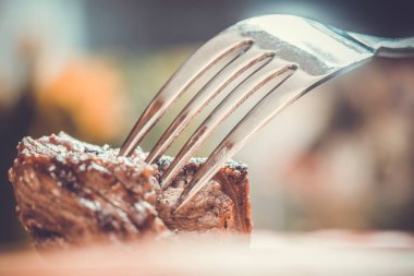 Çatal, gıda kavramı üzerinde et parçası