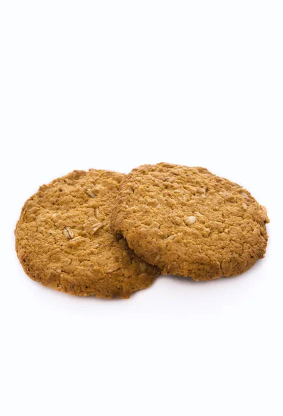 Délicieux biscuits à l'avoine isolés sur fond blanc — Photo