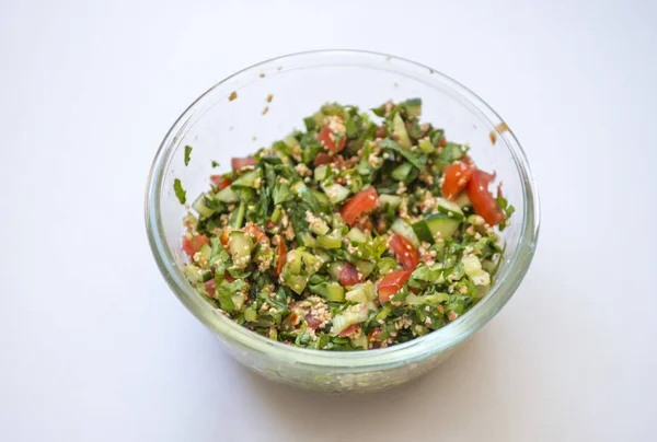 Leckerer Salat Der Mittelöstlichen Küche Tabule Zubereitet Aus Gemüse Kräutern — Stockfoto