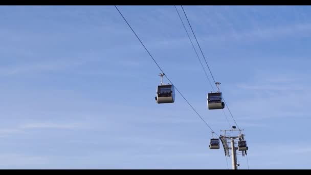 Cable Car Way Cabins Moving Ropeway Passenger Transportation Blue Sky — Stock Video