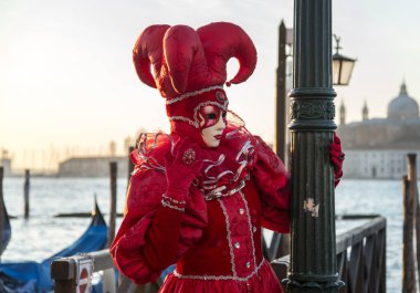 Venedik, Ita geleneksel bir festivalde renkli karnaval maskeleri