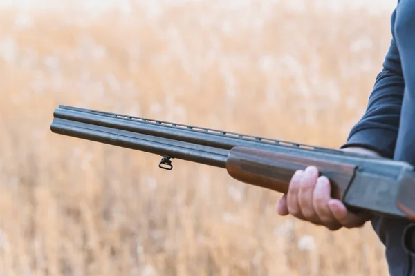 Male Hunter Ready Hunt Hunting Rifle Hunter Holds Rifle — Stock Photo, Image