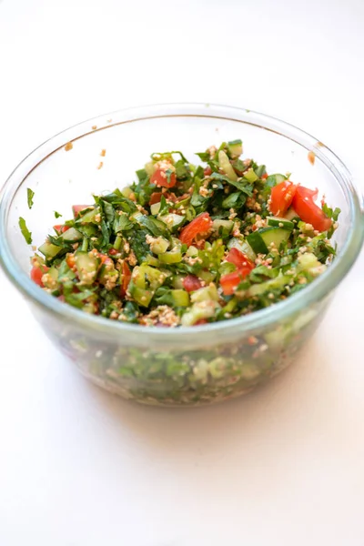 Sabrosa Ensalada Cocina Oriente Medio Tabule Preparado Partir Verduras Hierbas — Foto de Stock