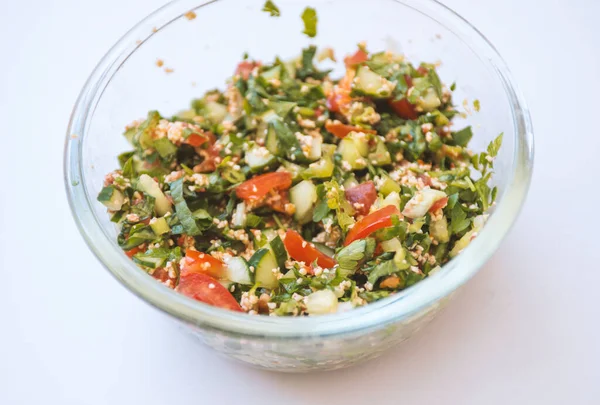 Leckerer Salat Der Mittelöstlichen Küche Tabule Zubereitet Aus Gemüse Kräutern — Stockfoto