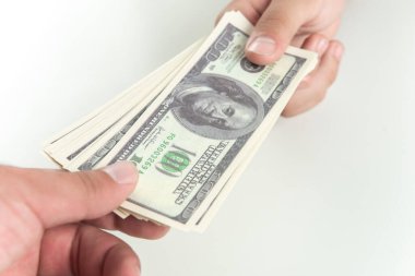Para sayan adam, ekonomi konsepti, para tahsisi. Covid-19 salgınından sonra kriz. Euro düşüyor veya yükseliyor.