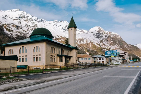 Une Mosquée Dans Village Terskol Dans Région Elbrus — Photo