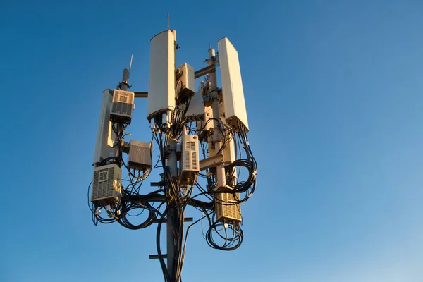 4G, 5G baz istasyonu.