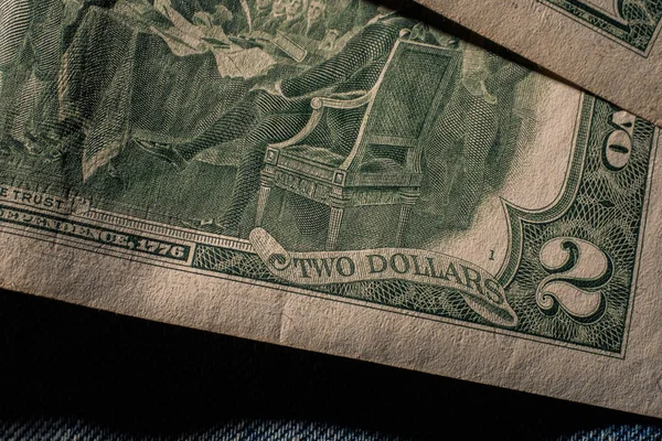 Zbliżenie Deklaracji Niepodległości Rysunek Odwrocie Banknotu Dolarowego Dwa — Zdjęcie stockowe