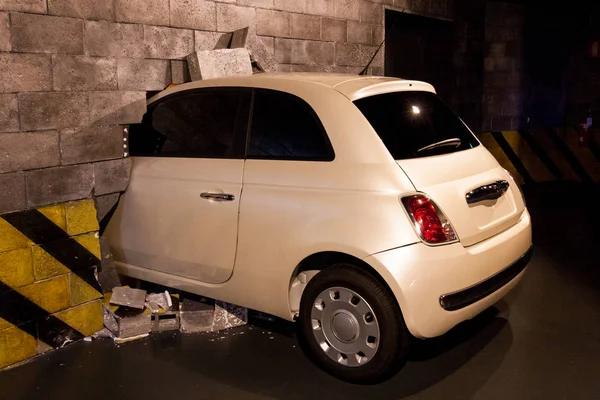 Crash Test Car Car Colliding Wall Check All Security Systems — Stock Photo, Image