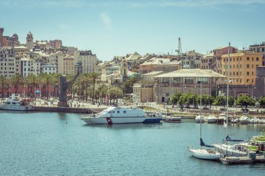 Cenova Limanı. Porto Antico, Il Bigo. Liguria, İtalya. Eski Cenova Limanı. Liman alanı İtalyan mimar Renzo Piano redeveloped.