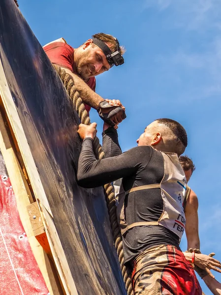 CHELYABINSK, Russia - 24 June 2019: obstacle race called "race o — Stock Photo, Image