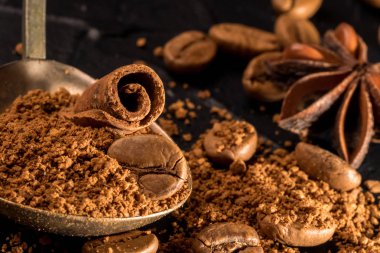 Tarçın ve oryantal baharatlar, anason kakao, bir Vin ile sopa