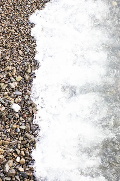 Beach taş arka plan ile deniz