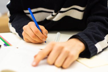 el yazısı beyaz kağıt. 