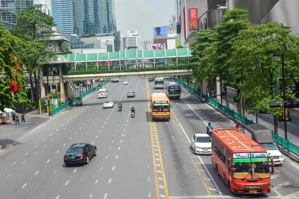 Bangkok October 2018 Scene Traffic People Ratchadamri Road Bangkok Thailand — Stock Photo, Image