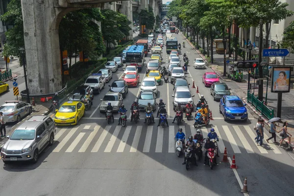 Bangkok October 2018 Scene Traffic People Ratchadamri Road Bangkok Thailand — Stock Photo, Image