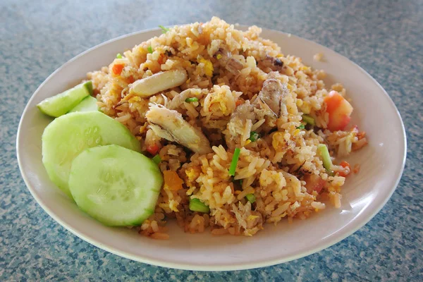 Τηγανητό Ρύζι Κρέας Καβουριών Και Λαχανικά Ταϊλανδέζικη Κουζίνα — Φωτογραφία Αρχείου