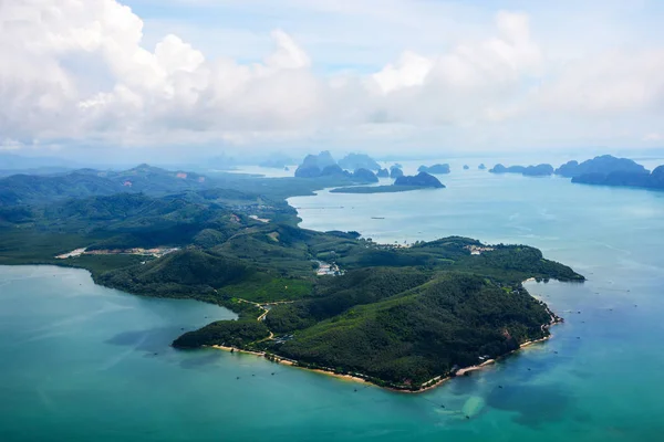 Gruppo Tropicale Isole Thailandia Come Visto Sulla Finestra Attraverso Finestra — Foto Stock