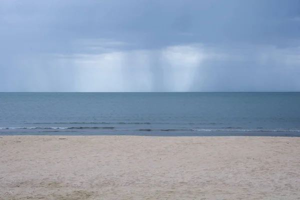 Tropisch Strand Achtergrond Zee Zand Sky Wit Zand Zomerdag — Stockfoto