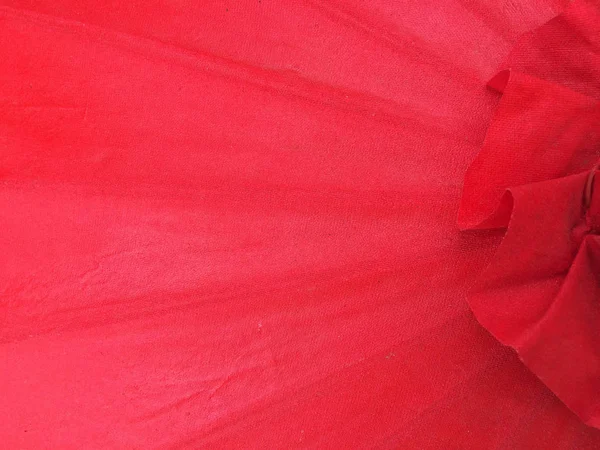 La textura de la tela de satén, tela de seda roja para el fondo —  Fotos de Stock