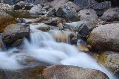 Phrom Lok Şelalesi, Nakhon Si Thamm'deki Khao Luang Milli Parkı