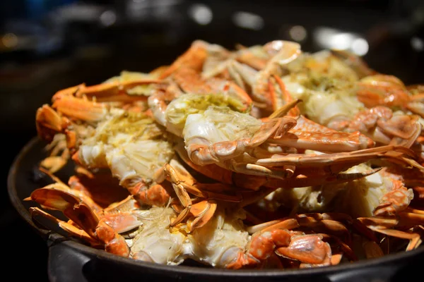 Crab on ice in buffet line, boiled Crab.